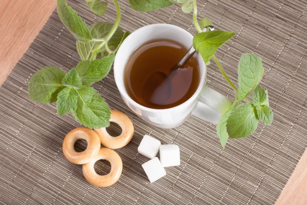 Nane aromalı çay