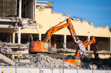 Bremen Almanya 24 Şubat 2021: Weser gezinti güvertesindeki Vegesack 'taki Haven Hvt yıkılıyor ve bir inşaat alanı gibi görünüyor
