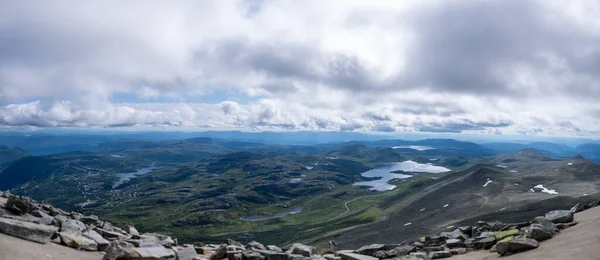 Norveç Teki Gaustatoppen Zirvesinden Yüksek Çözünürlüklü Panoramik Görüntü — Stok fotoğraf