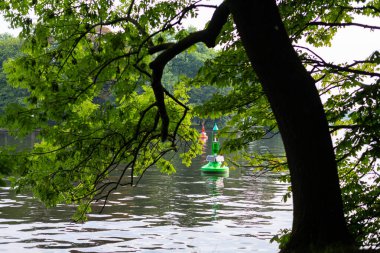 07 / 25 / 2021 Berlin: Belin 'deki Treptower Park' tan fotoğraflar