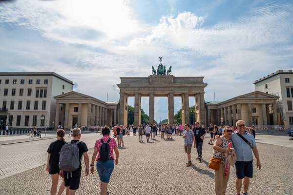 07 / 26 / 2021 Берлин, Германия: Фотографии Бранденбургских ворот в Берлине