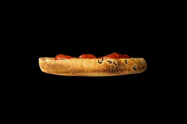 Pedaço Tostado Pão Hambúrguer Isolado Fundo Branco — Fotografia de Stock