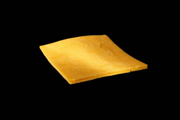 Tranche Fromage Cheddar Isolé Sur Fond Noir Volant Ingrédient Préparé — Photo