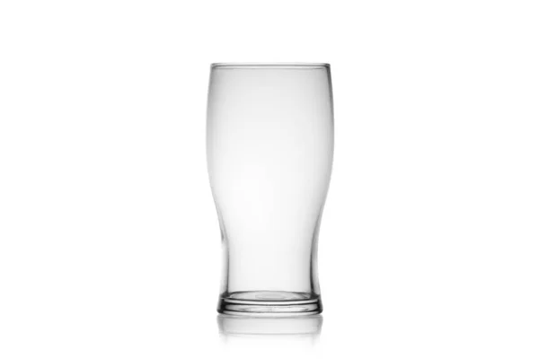 Boş Bira Bardağı Beyaz Arka Planda Parlamadan Izole Edilmiş Yüzeydeki — Stok fotoğraf