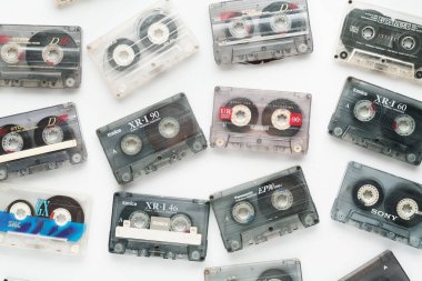 Zaporizhzhya, Ukrayna - 2 Aralık 2020: Eski kaset koleksiyonu.