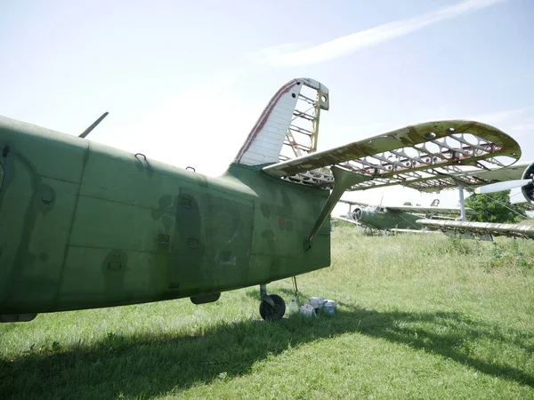 Viejo Avión Abandonado Base Aviones Rotos Abandonados —  Fotos de Stock
