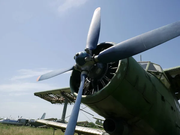 Velho Avião Abandonado Base Aviões Abandonados Quebrados — Fotografia de Stock