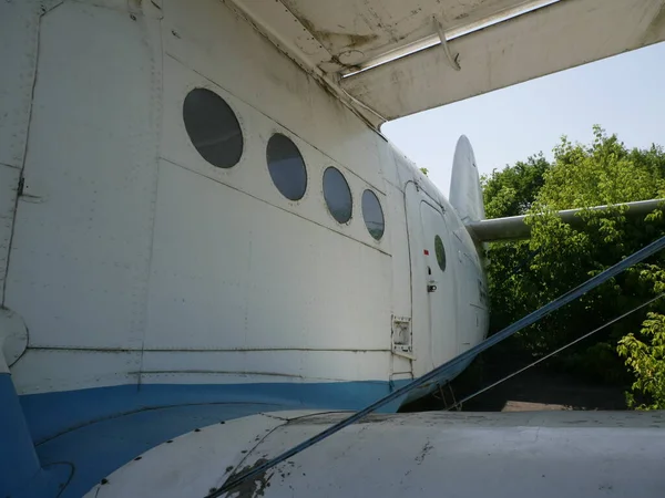 Velho Avião Abandonado Base Aviões Abandonados Quebrados — Fotografia de Stock