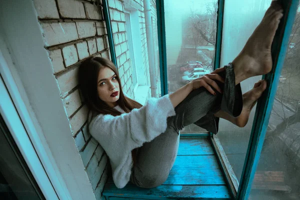 Mooi Jong Sexy Meisje Poseren Het Balkon Art Foto Portret — Stockfoto