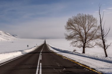 dağ yolu kar bozkır kış 