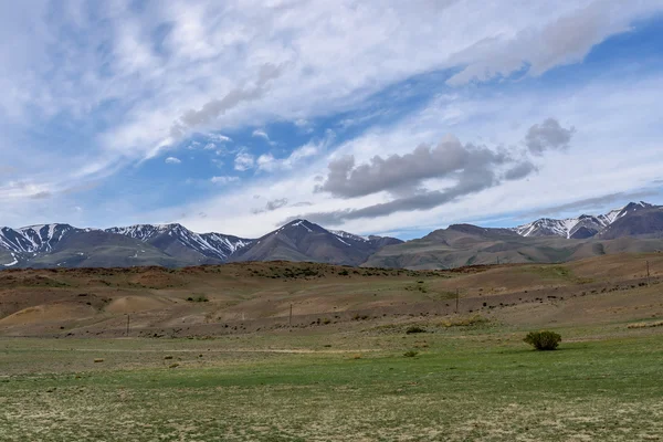 Steppe berg hemel woestijn — Stockfoto