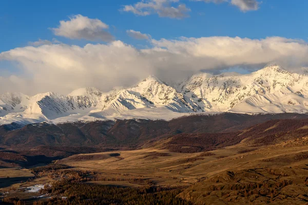 Mountain snow sky clouds sunrise valley — Stock Photo, Image