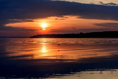 nehir günbatımı gökyüzü bulutlar güneş