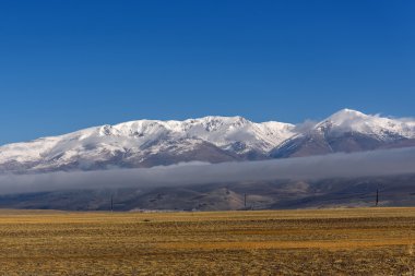 dağ bozkır kar bulutlar