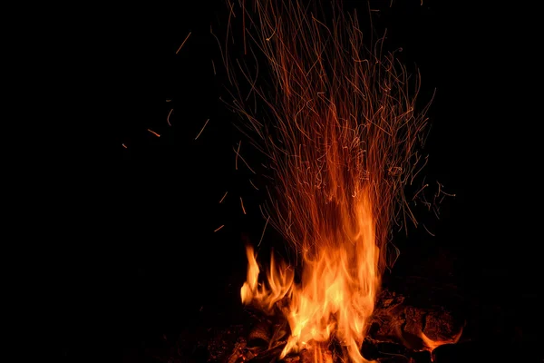 Eld gnista lågan bonfire spår — Stockfoto