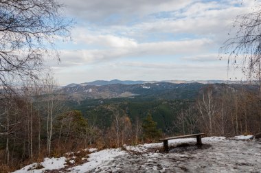 Üstten Görünüm dağ orman kar tezgah