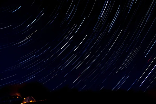 星の空トラック テント観光 — ストック写真
