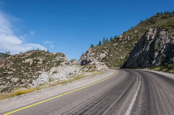 Road mountains curve bend — Stock Photo, Image