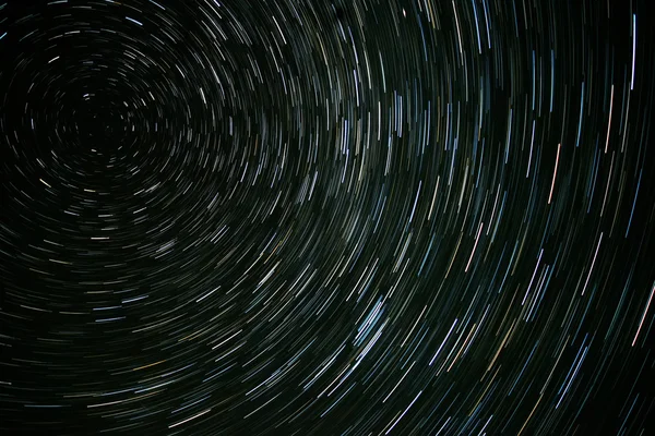 Estrela faixas céu espaço — Fotografia de Stock