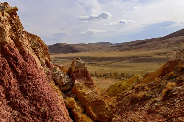 Гора степи цвета пустыни — стоковое фото