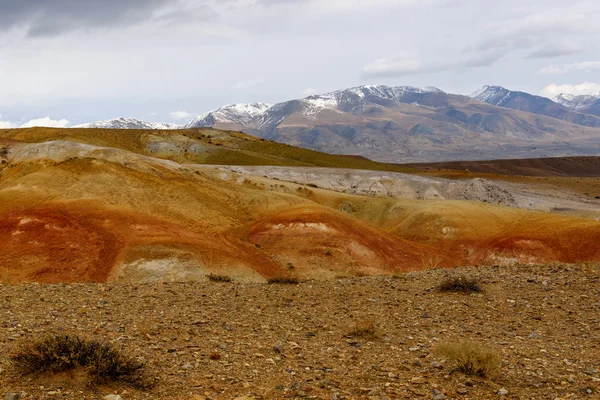 Góry stepów pustynnych kolorów — Zdjęcie stockowe