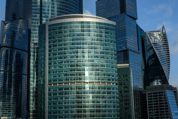 Modern office building glass reflections — Stock Photo, Image