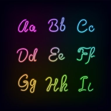 Neon gökkuşağı rengi parıltı alfabesi.