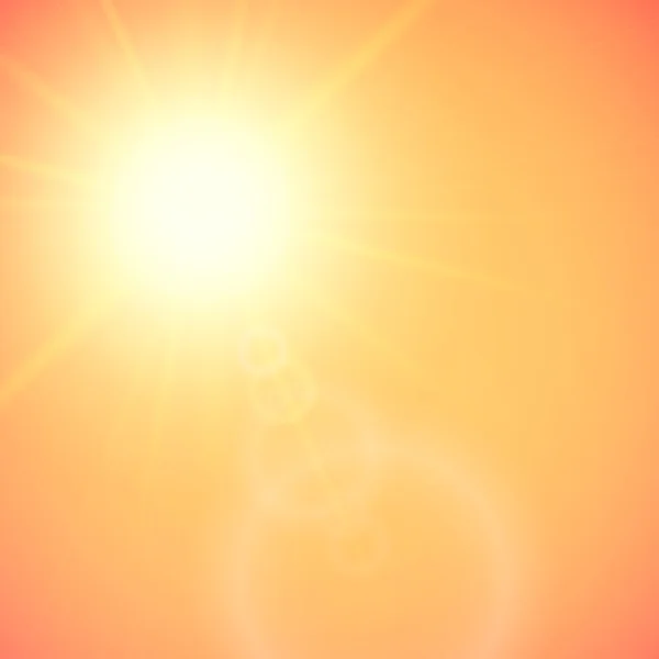 Летнее солнце с бликом объектива — стоковое фото