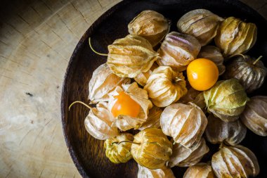 Tatlı portakal organik cape bektaşi ahşap arka plan üzerinde