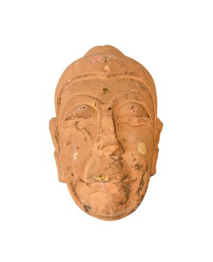 Beyaz arkaplanda izole edilmiş Buda heykeli