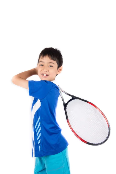 Niño jugando raqueta de tenis y pelota de tenis en la mano — Foto de Stock