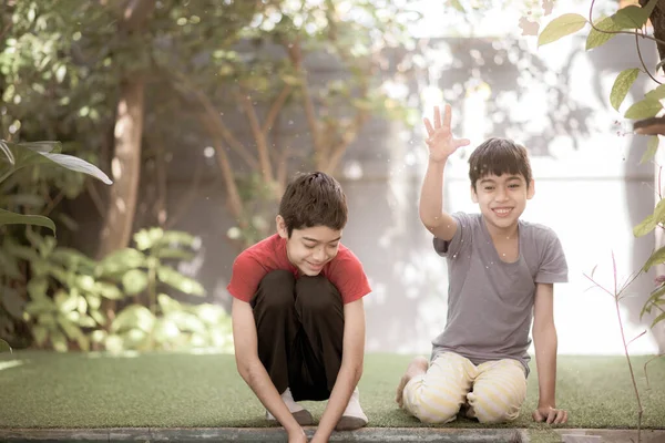 Sibling Boys Catching Baby Fish Backyard — Stock Photo, Image