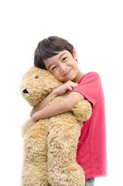 Küçük çocuk oyuncak ayı beyaz arka plan üzerinde basılı tutun