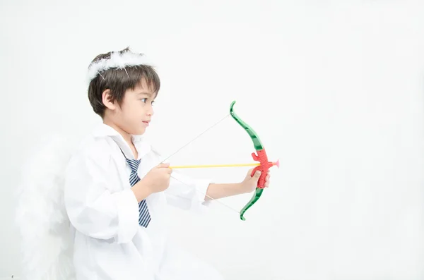 Pequeño retrato de niño fingir como Cupido con ala — Foto de Stock