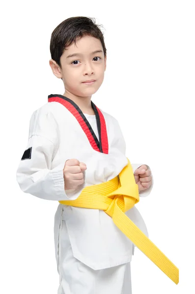 Pequeño tae kwon do boy martial art cinturón amarillo —  Fotos de Stock