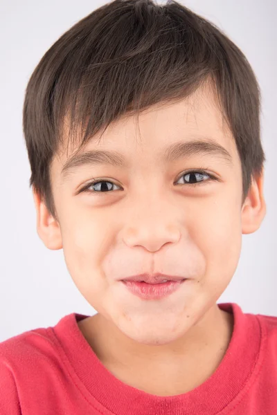 Fechar o rosto com o retrato de criança sorridente — Fotografia de Stock