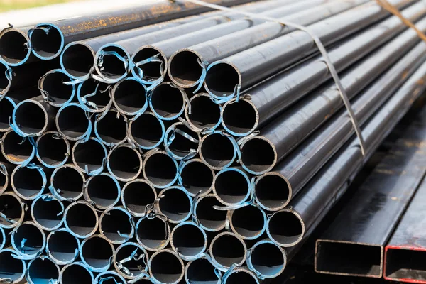 Stack of steel pipes — Stock Photo, Image