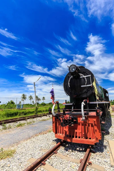 Antique team trains in the station with blue sky background — Stock Photo, Image