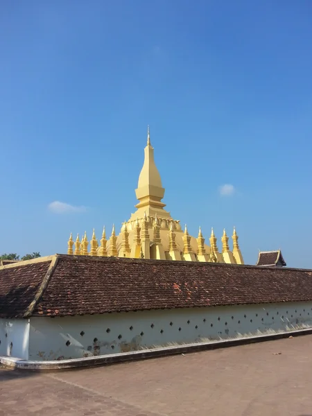 Pha att luang stupa i vientiane, laos — Stockfoto