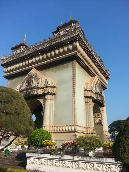 Siegestor (patuxai) in vientiane, laos — Stockfoto