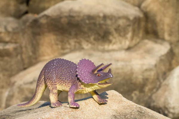 트리케라톱스 공룡 플라스틱 장난감 — 스톡 사진