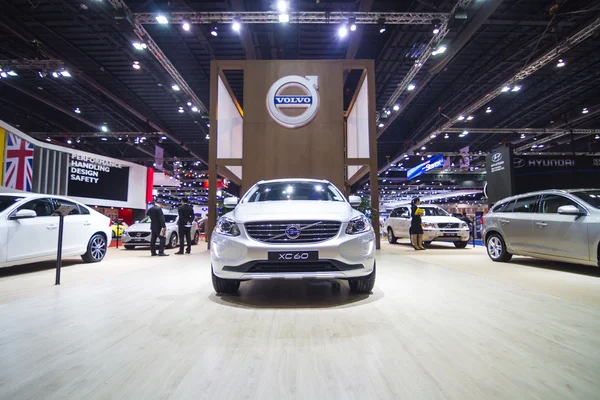 BANGKOK - MARCH 30: Volvo XC60 mobil dipajang di Bangkok International Motor Show ke-36 pada 30 Maret 2015 di Bangkok, Thailand — Stok Foto