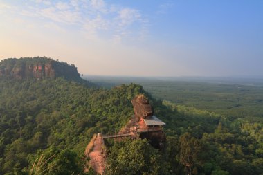 WAT Jetiyakiree Viharn Phu tok Dağı'nda