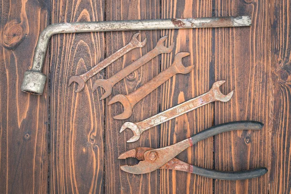 Herramientas en mesa de madera — Foto de Stock