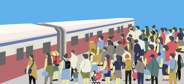 Birçok insan mavi gökyüzü ile seyahat etmek için istasyonda tren bekliyor..