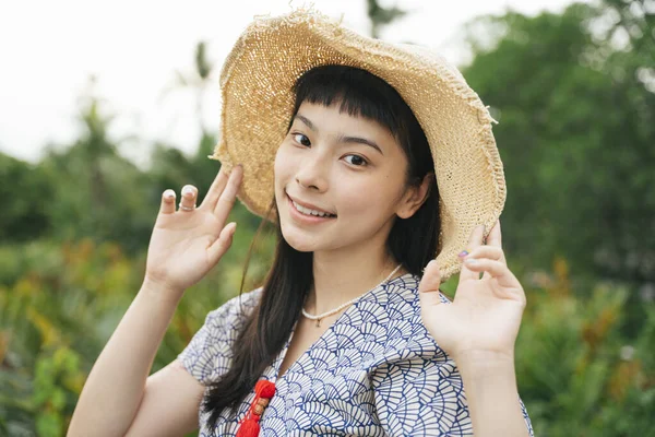 Portrait Cheerful Traveler Asian Woman Straw Hat Nature — 스톡 사진