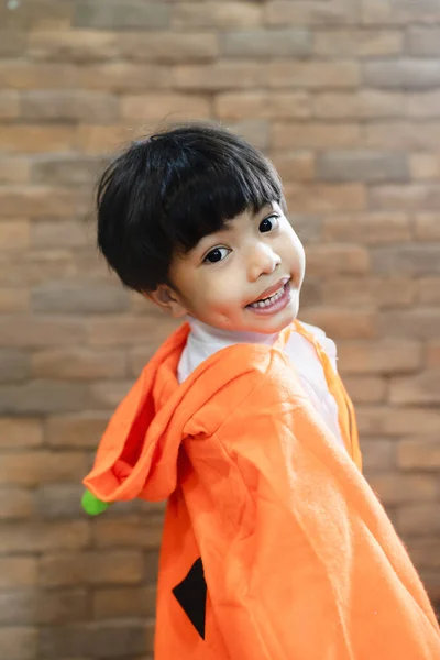 Portrait Asian Boy Wearing Punkin Hood Halloween Party — Stok Foto