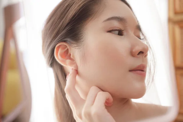 Side View Young Asian Beauty Woman Model Showing Left Ear — Stock Photo, Image