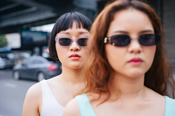 Close Portrait Two Hipster Young Asian Women Wearing Sunglasses Street — Stock Photo, Image
