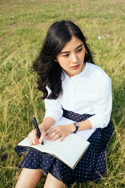 Country Side Woman Writing Book Sitting Grass Field Autumn Season — Stock Photo, Image